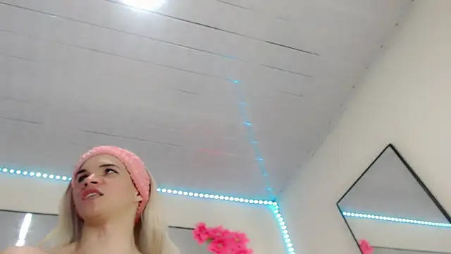 Karla hot777 online show from April 17, 1:24 pm