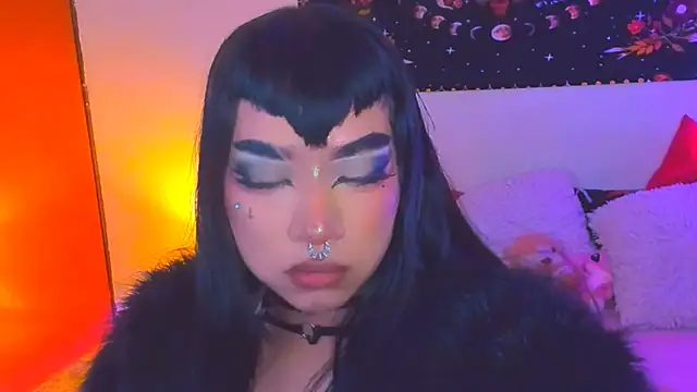 VexieDemon666 online show from November 26, 1:56 pm