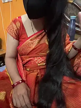 cutestpearl online show from April 17, 5:48 pm