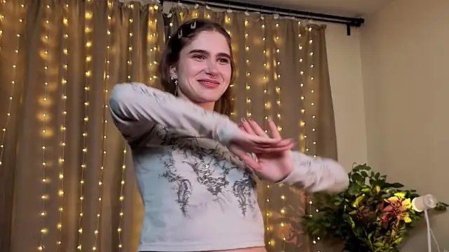 RozanneJordan online show from December 19, 5:27 pm