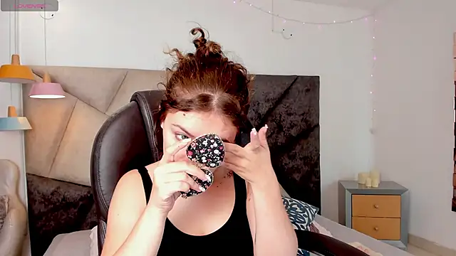 MarieTaylor  online show from February 22, 6:09 pm