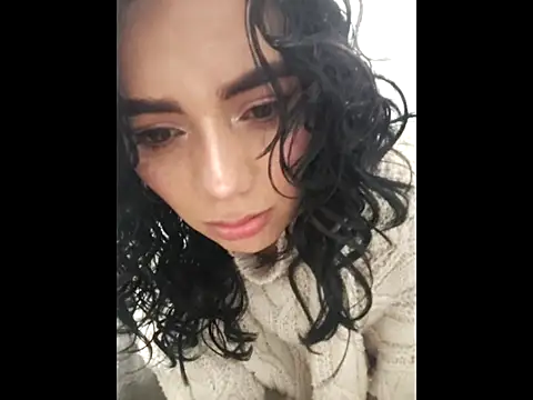 Emily conorr online show from December 2, 5:04 pm