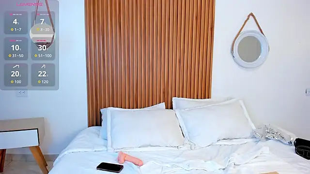 Alaska deluxe online show from December 16, 9:53 pm