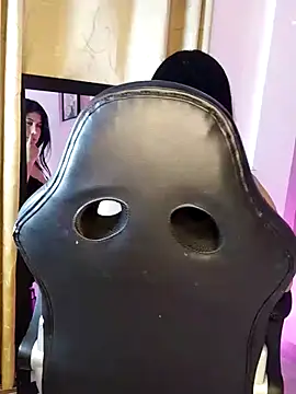 Emmyxxx online show from February 21, 6:14 am