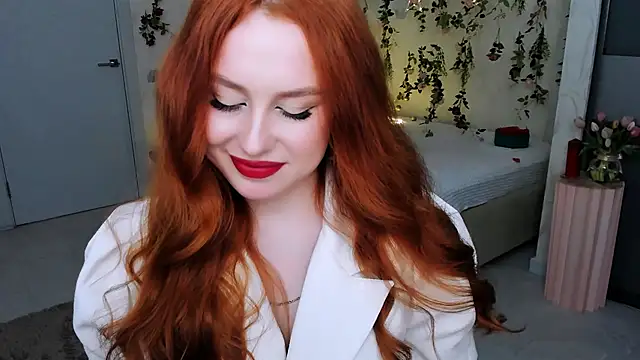 AirySilhouette online show from March 29, 7:35 pm