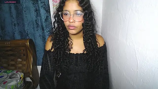 chleo rosse online show from December 22, 1:36 pm