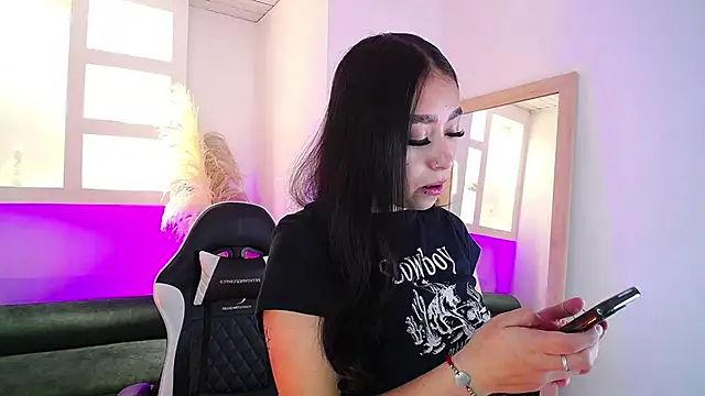 vallolett online show from April 17, 10:34 pm