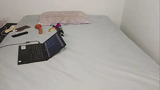 nelielg6 online show from April 22, 10:07 pm