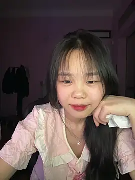 Kiee-lee online show from May 13, 3:40 pm