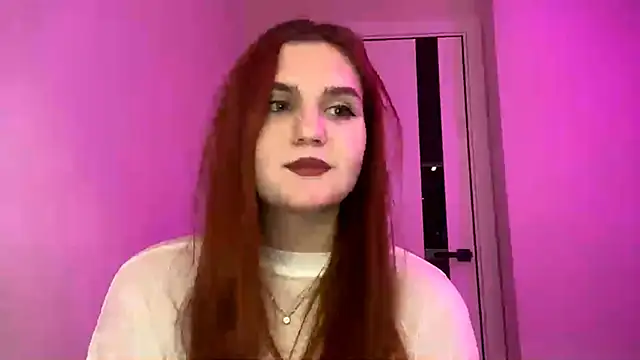 Red Ava online show from December 4, 3:46 pm