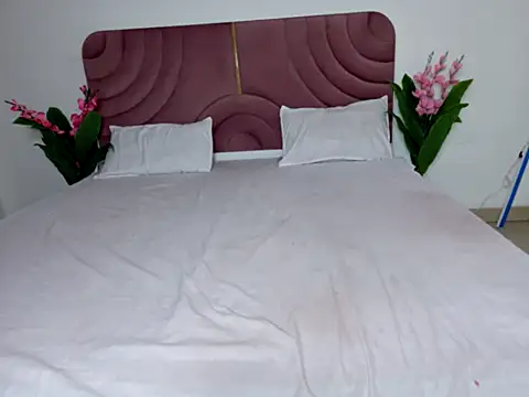 Husan-e-Jasmine online show from February 10, 7:50 pm