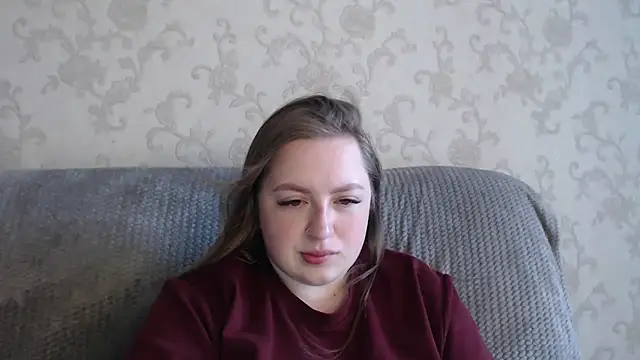 GirlPlayer online show from June 5, 8:20 am