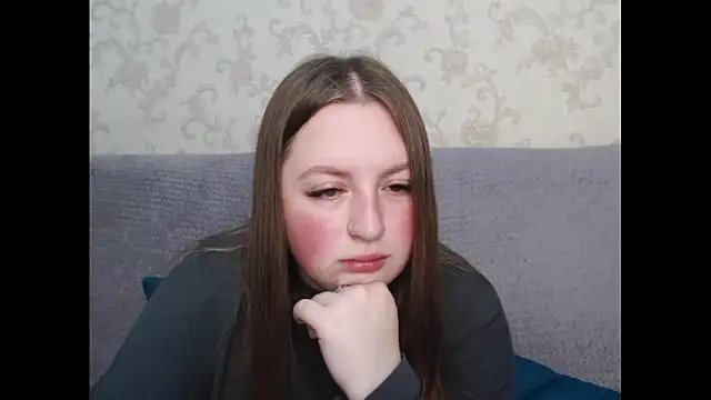 GirlPlayer online show from November 26, 8:15 am