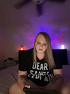 AllieRose94 online show from December 2, 4:47 am