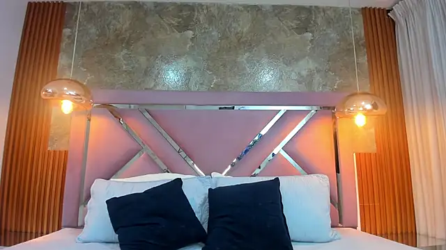 kittyMelvis online show from January 13, 11:20 pm