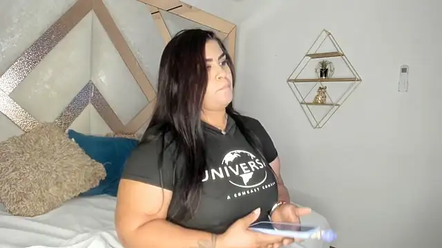 lathiffa online show from January 6, 11:19 pm