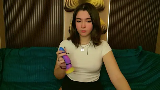 Wendy Finch online show from March 17, 9:19 pm