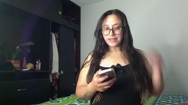 LyaRose online show from February 5, 4:37 am