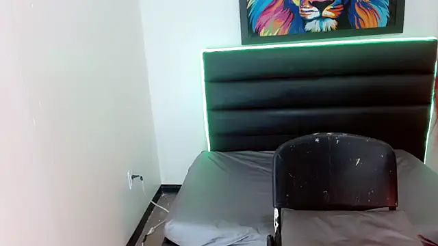 britanny noroeste online show from March 15, 3:52 am