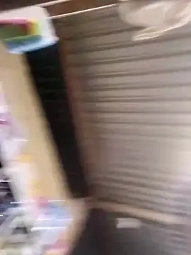 MIA-LARIOS online show from March 21, 12:04 am