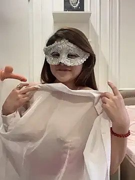 Queen-of-Love online show from June 19, 9:24 am