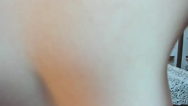 mask red girl online show from June 12, 2:36 pm