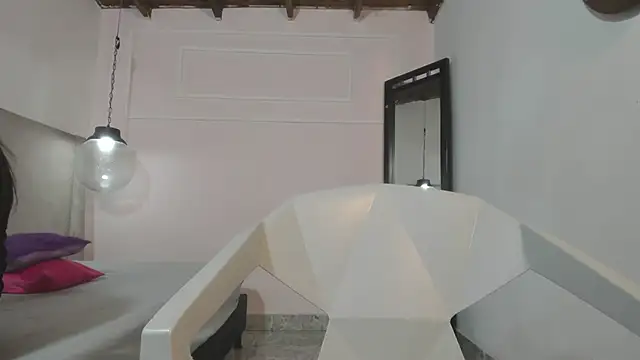 Izelevans online show from April 5, 10:58 am