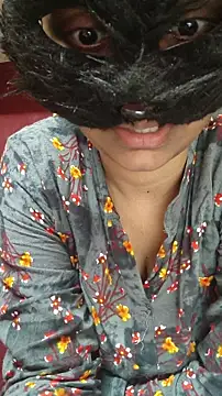 SameeraReddy19 online show from March 30, 4:12 am