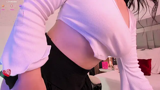 amaia santini online show from February 27, 7:35 pm