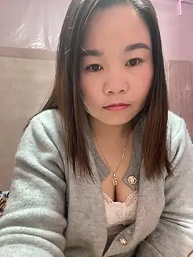 One-two22 online show from March 2, 10:26 pm