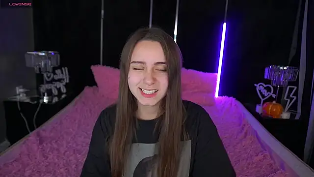 TinyNatalie online show from November 26, 3:02 pm