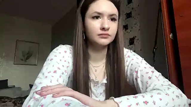 JonieMcphie online show from December 22, 1:36 pm