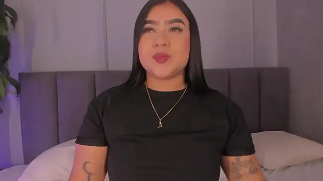 alejandrarojas  online show from June 19, 12:52 pm