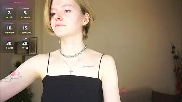 ToyaPletz online show from March 31, 5:13 pm