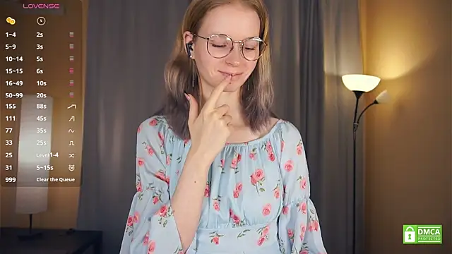 ToyaPletz online show from December 20, 8:02 pm