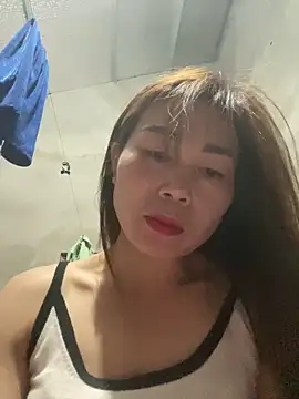 meganmeo online show from March 12, 3:15 pm