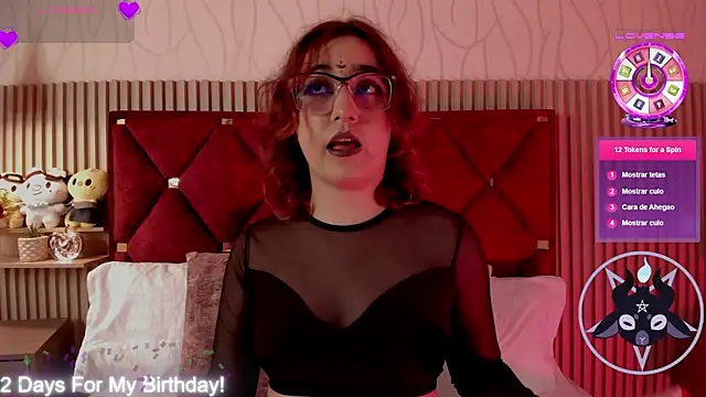 Kiri Velvet online show from May 11, 8:39 pm