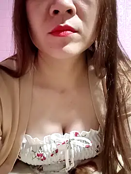 Lily-ross22 online show from December 18, 5:07 pm