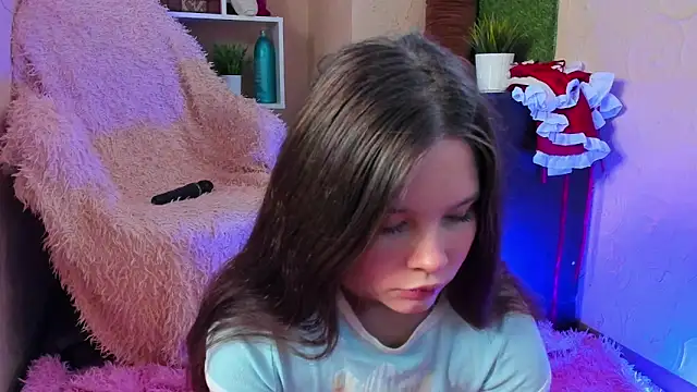 amelialy online show from November 28, 7:44 am