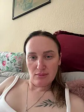 TomilaSi online show from July 12, 1:45 pm