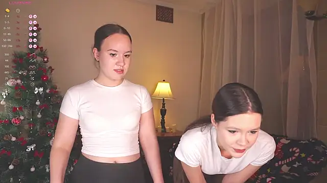 VirginiaRowe online show from December 3, 3:25 pm