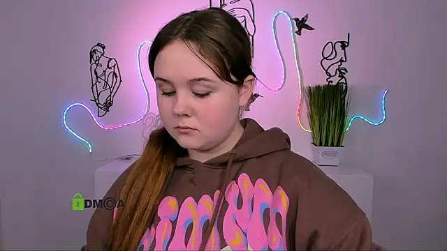 candy flossie1 online show from December 15, 6:18 am