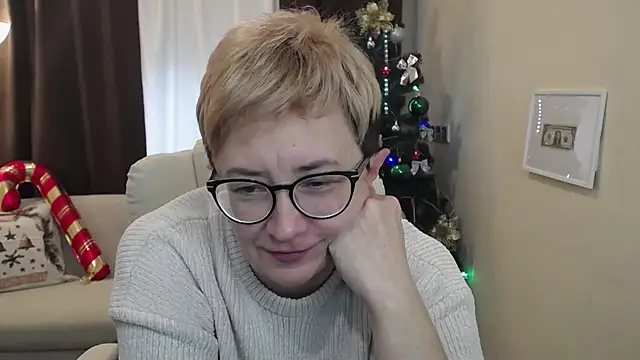 ChristinaRainforce online show from November 26, 7:20 am