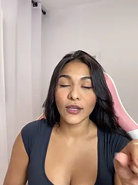 Laurapocahontas online show from December 1, 7:27 pm