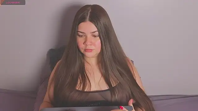 amyvans  online show from May 19, 11:34 pm