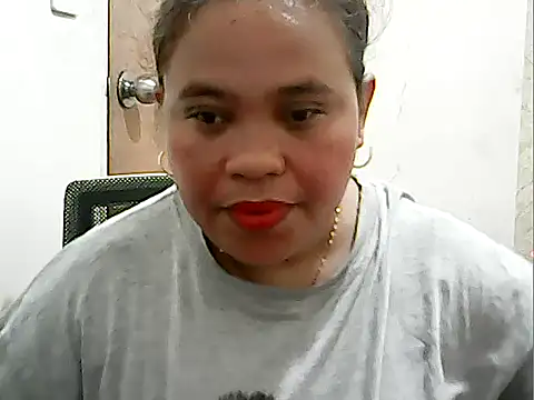 cutechubby online show from February 18, 11:04 pm