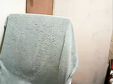 cutechubby online show from April 15, 10:16 am