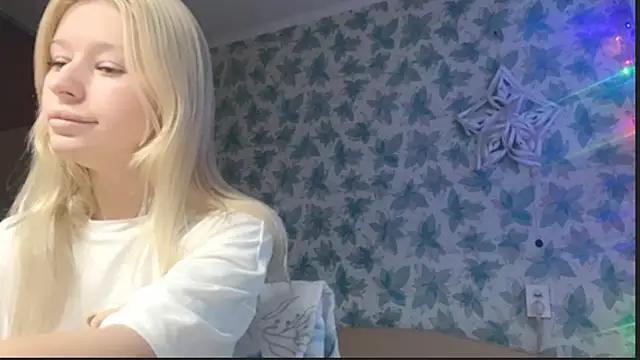 Barbie Blondie online show from December 22, 1:31 am
