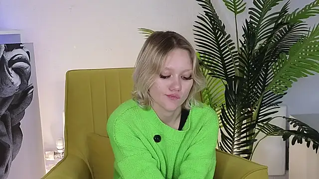 AnikaSlader online show from November 27, 4:10 pm