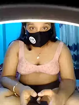 priya2098 online show from July 21, 6:41 pm